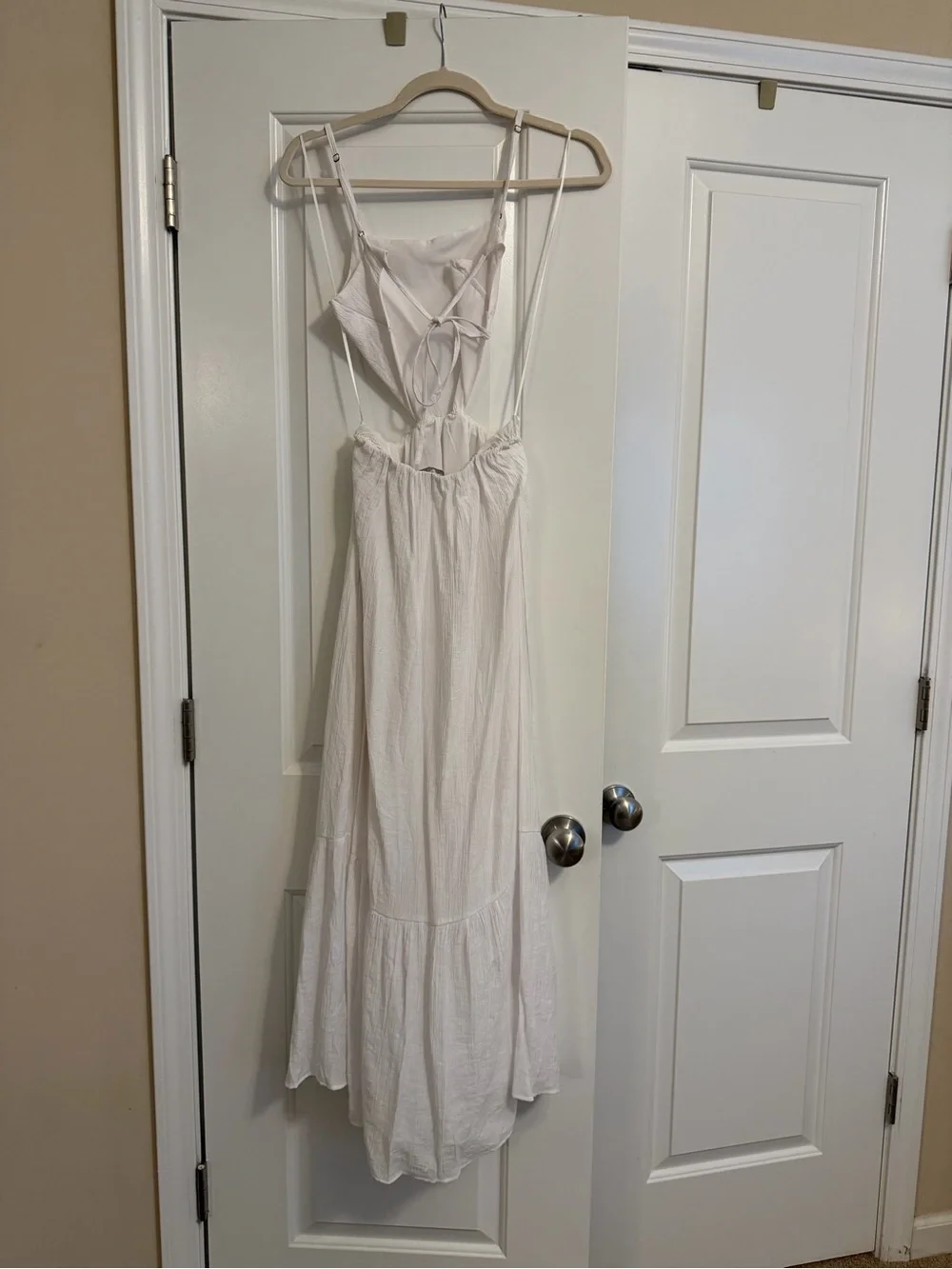 Abercrombie & Fitch Cream Maxi Dress with Spaghetti Straps